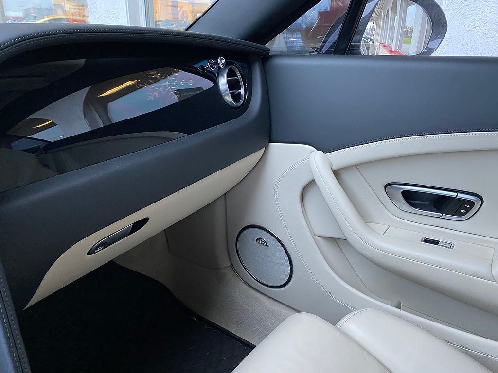 Vehicle Image 27