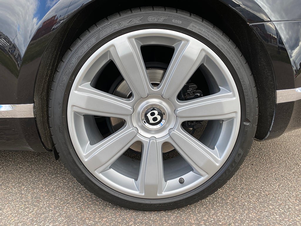 Vehicle Image 28
