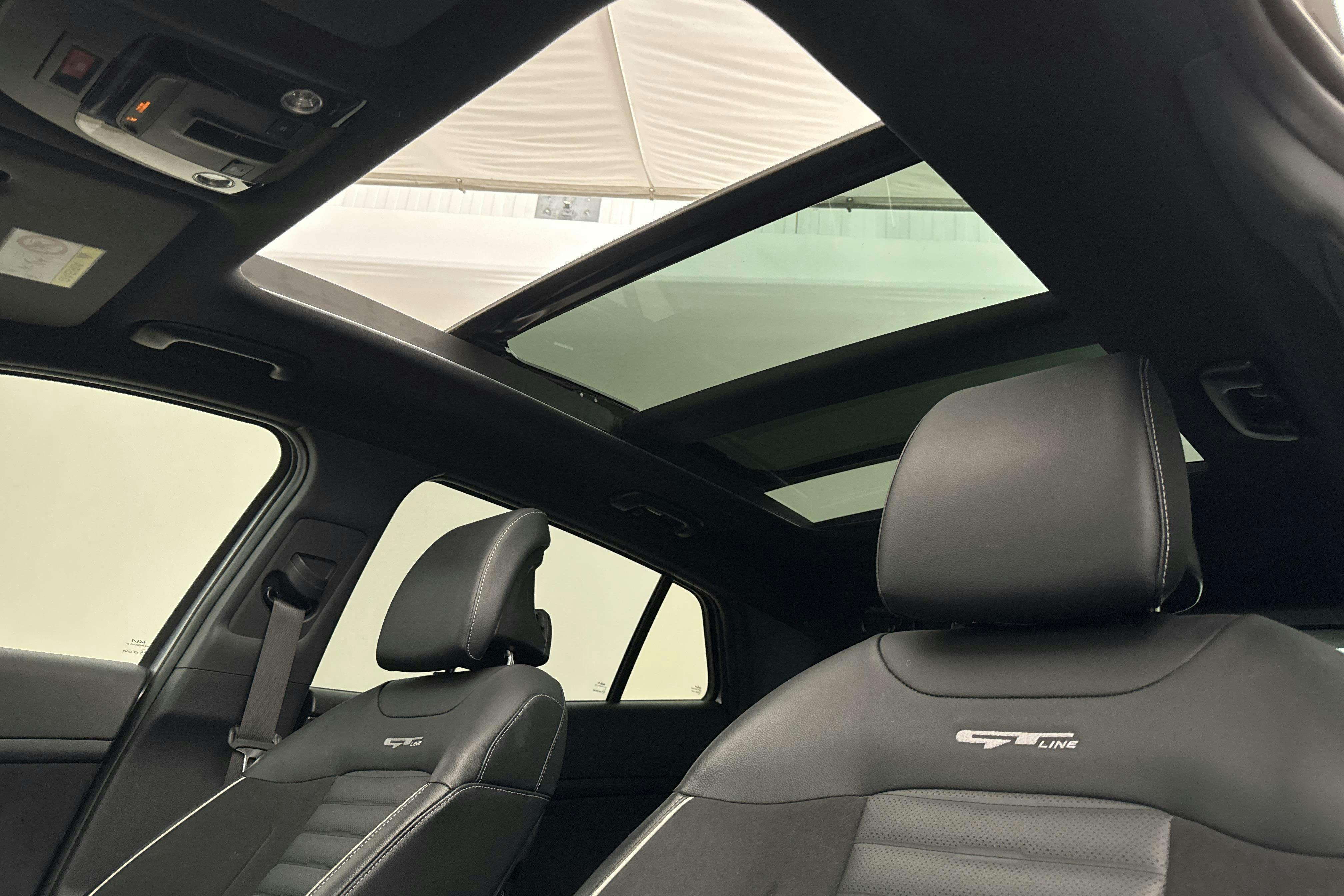 Vehicle Image 14