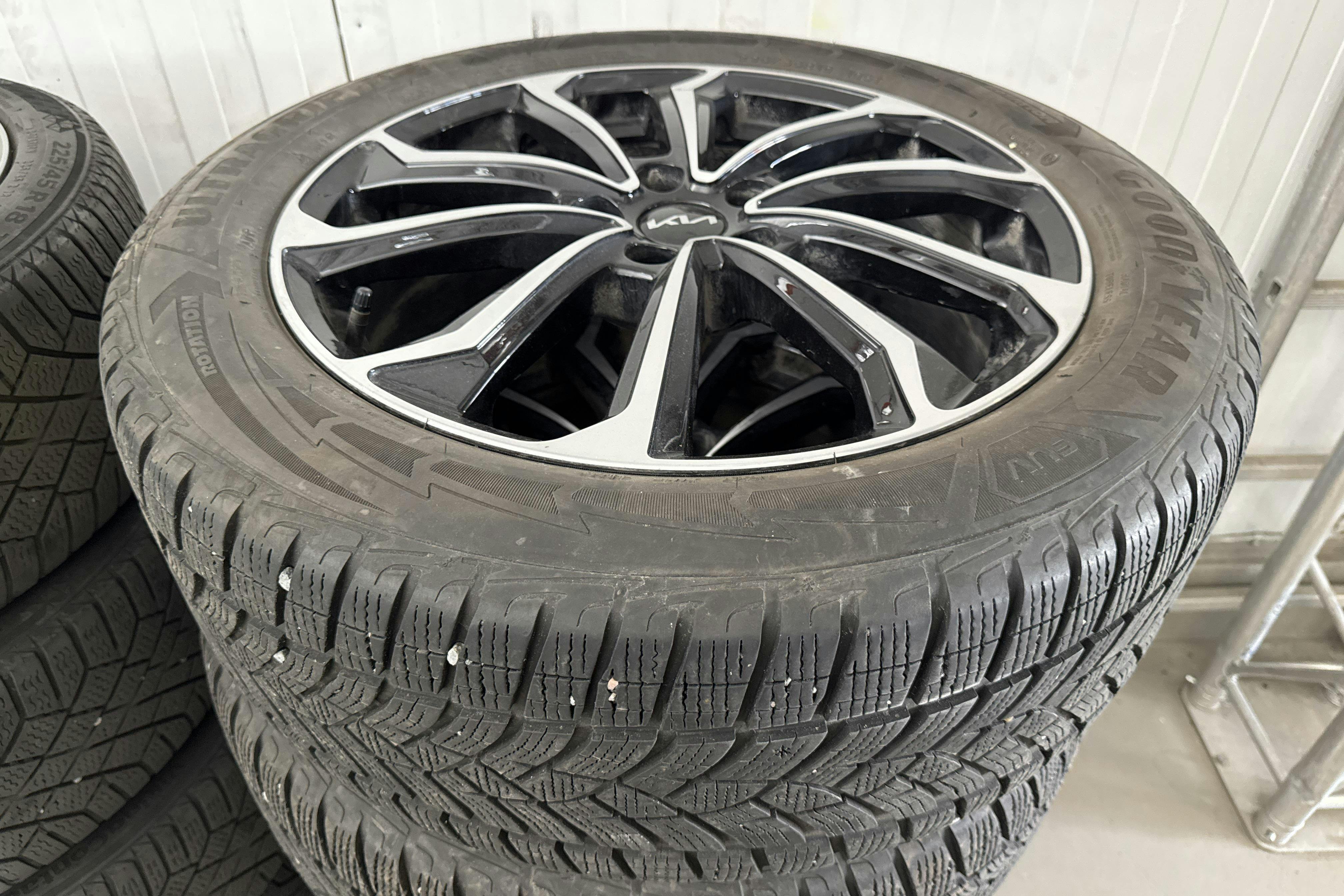 Vehicle Image 20