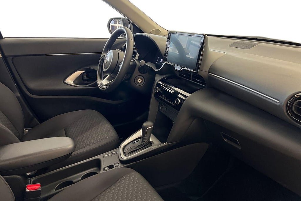 Vehicle Image 6