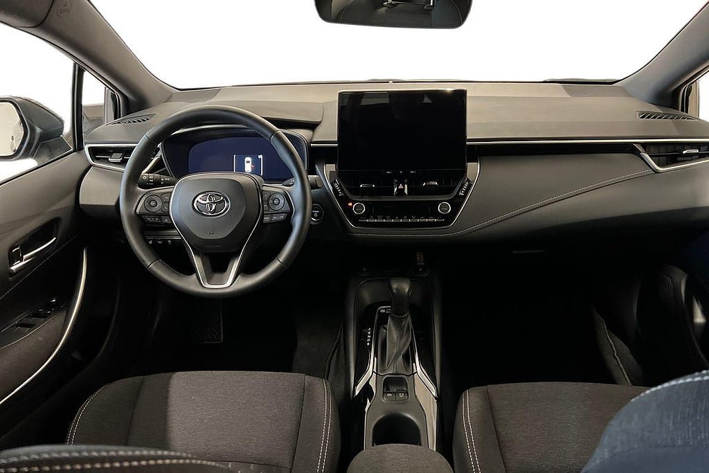 Vehicle Image 8