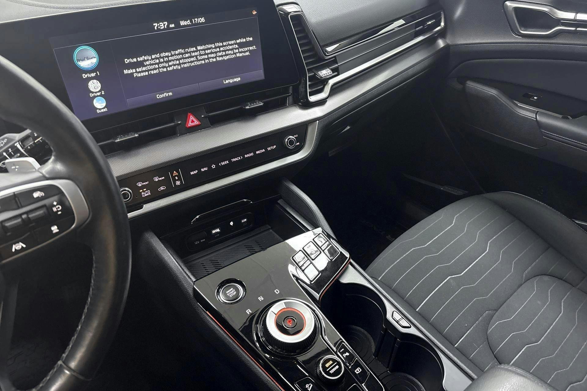 Vehicle Image 15