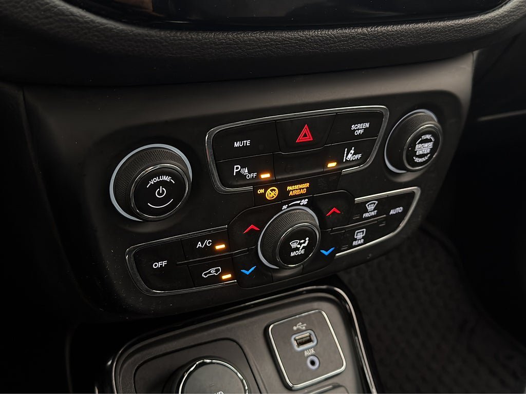 Vehicle Image 20