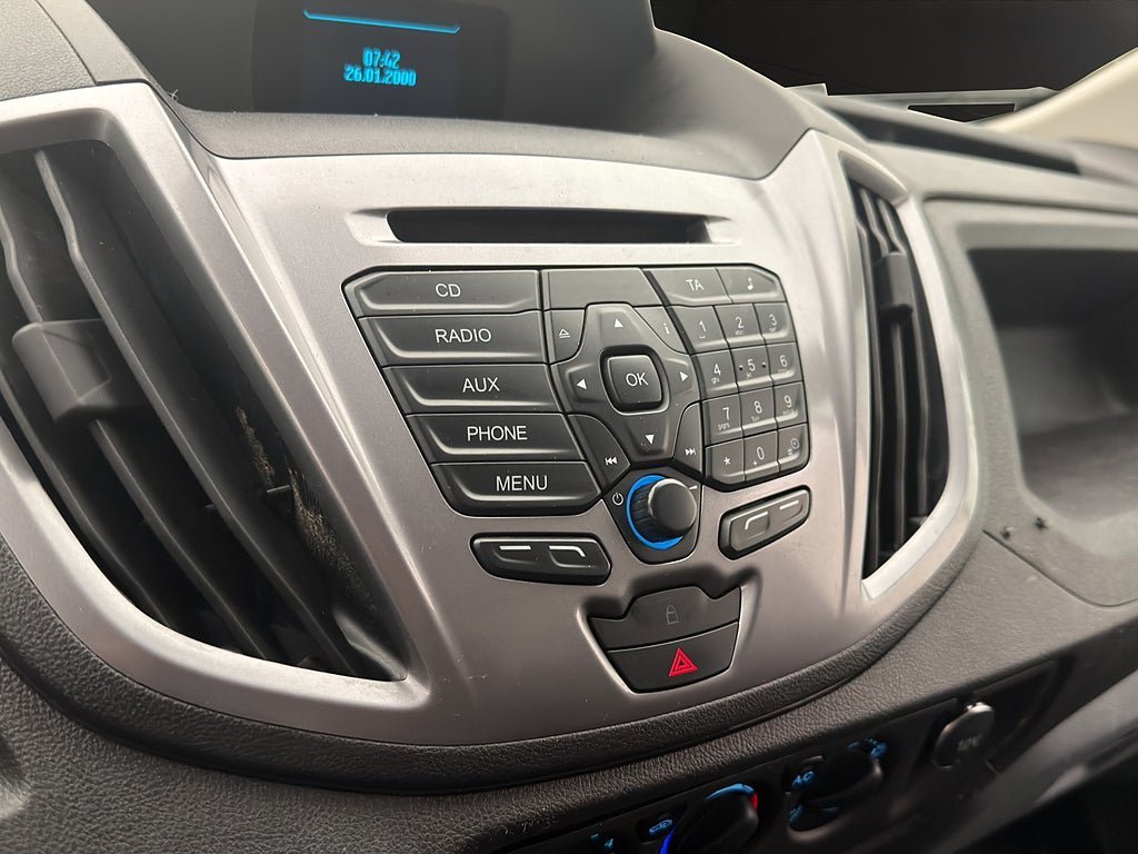 Vehicle Image 19