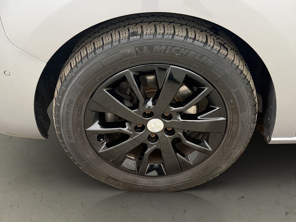 Vehicle Image 31