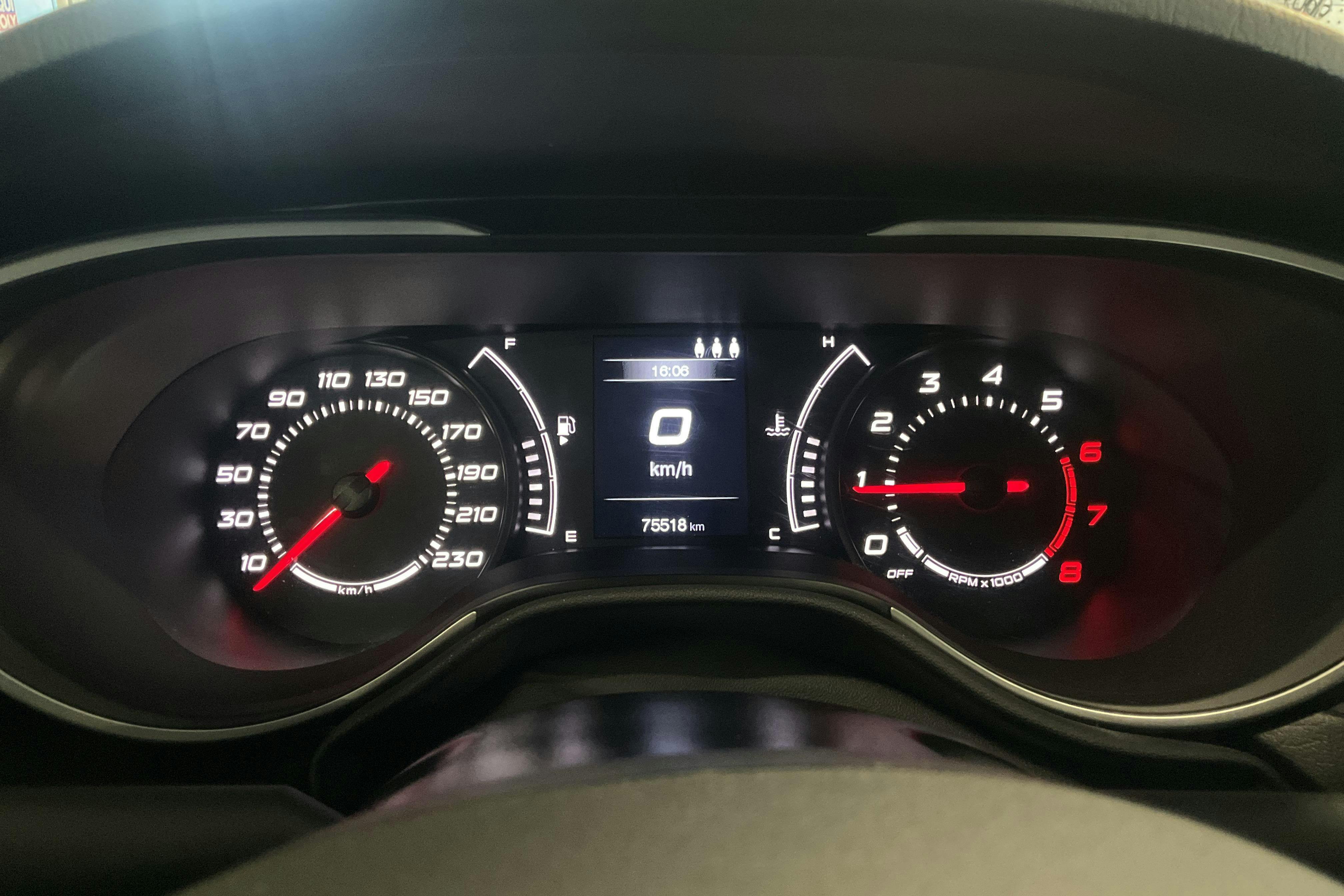 Vehicle Image 11