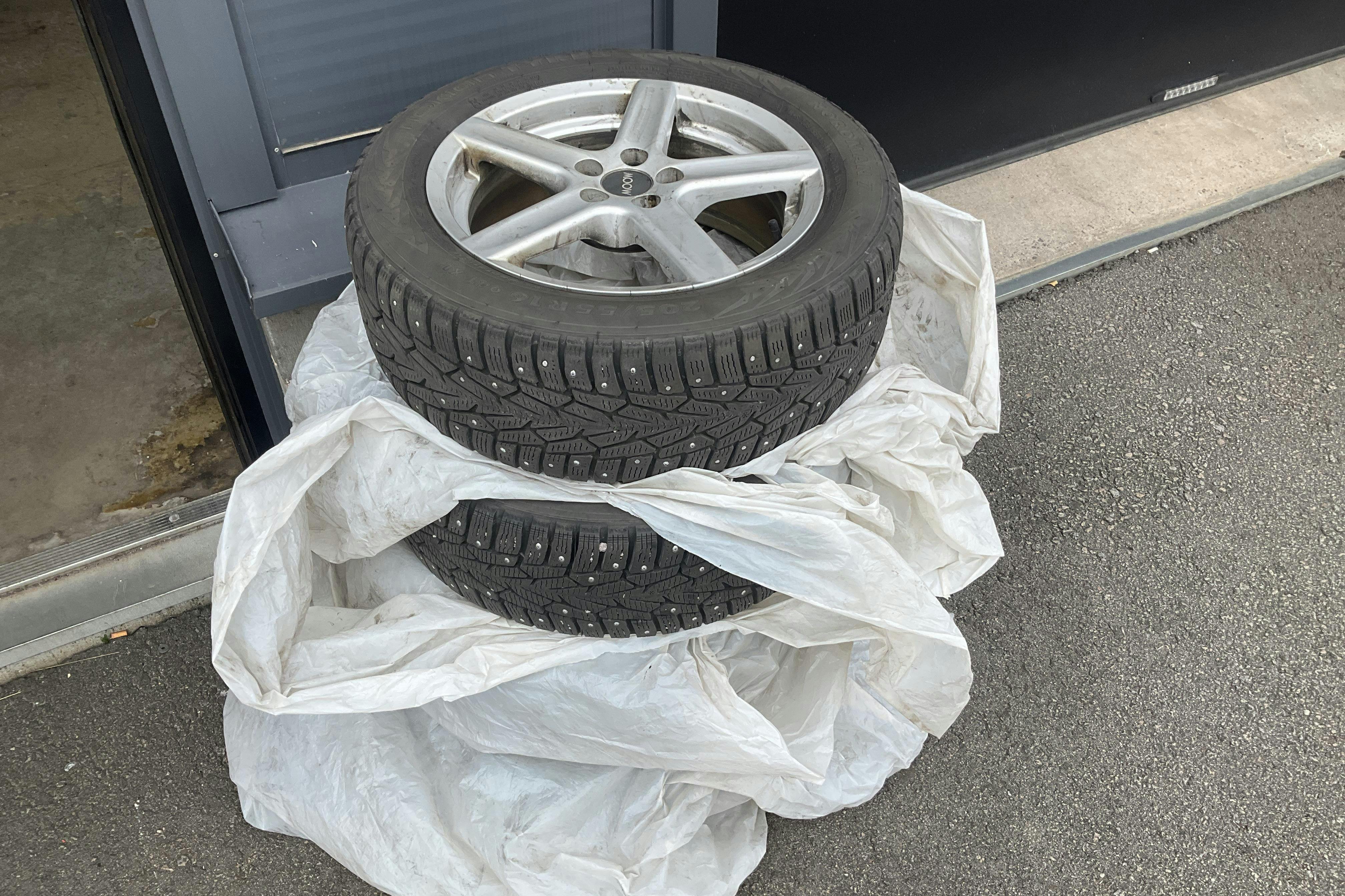 Vehicle Image 14
