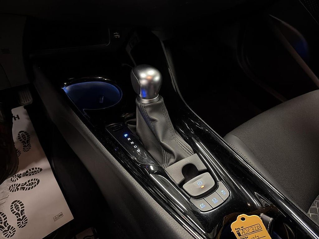 Vehicle Image 18