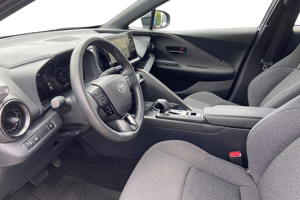Vehicle Image 14