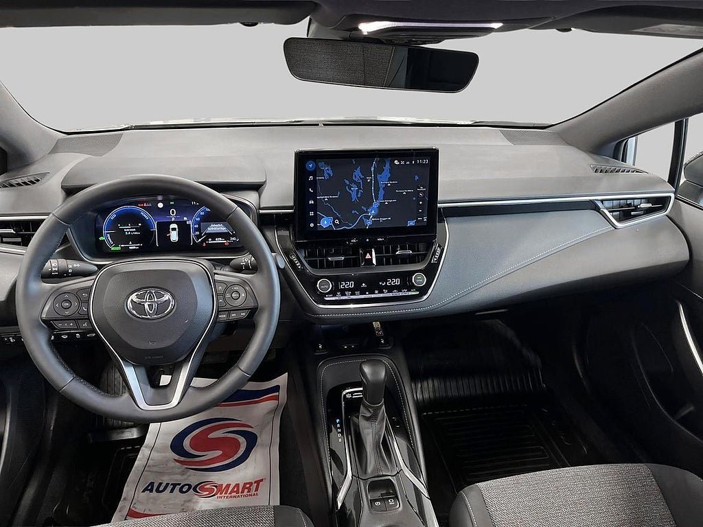 Vehicle Image 11