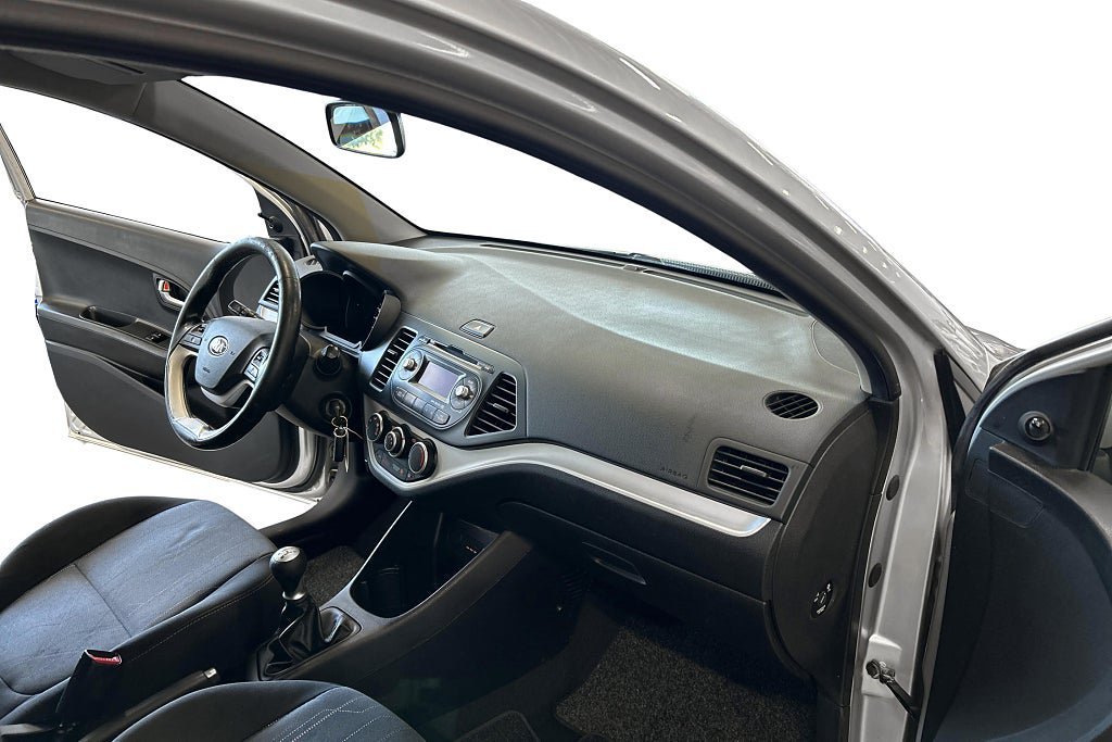 Vehicle Image 15