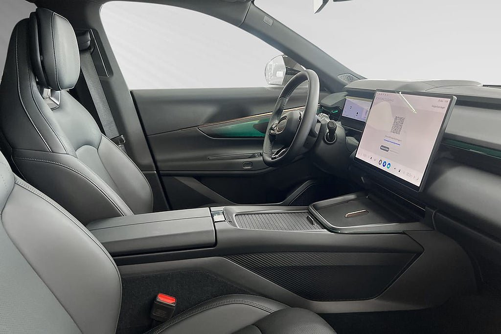 Vehicle Image 9