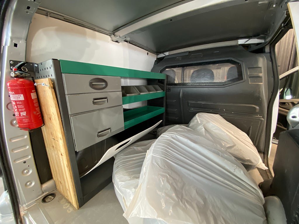 Vehicle Image 14