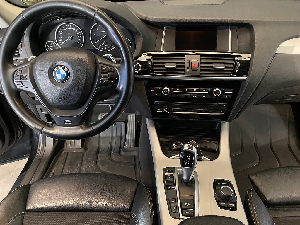 Vehicle Image 24