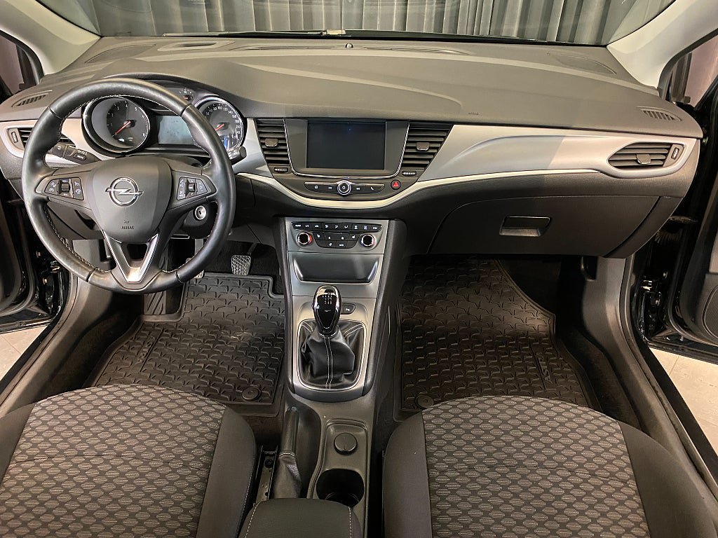 Vehicle Image 28