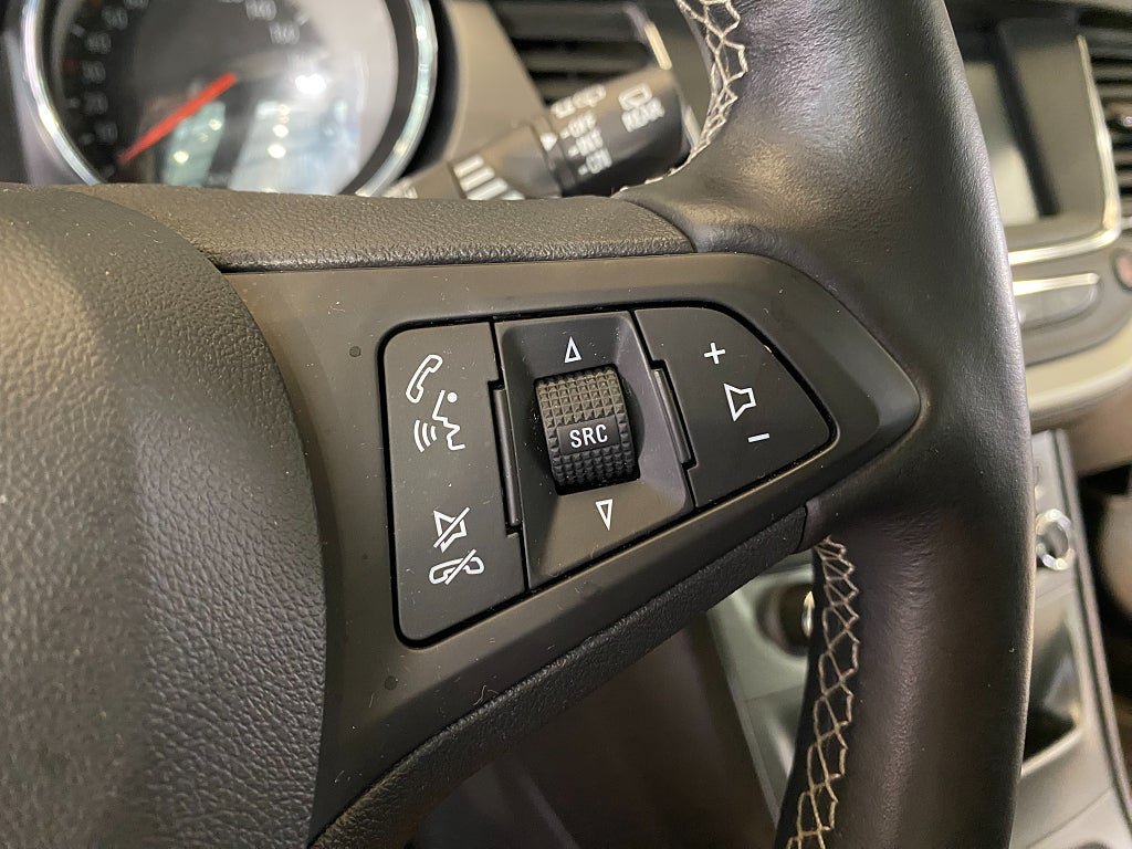 Vehicle Image 37