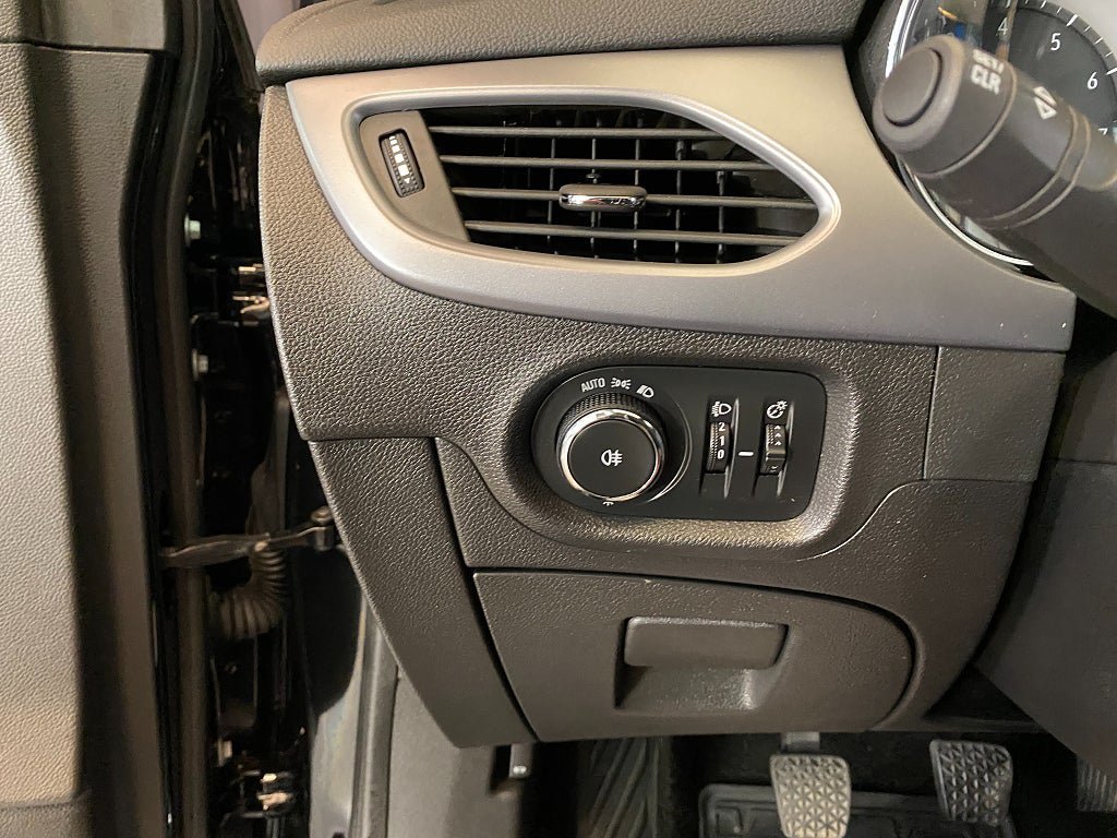 Vehicle Image 41