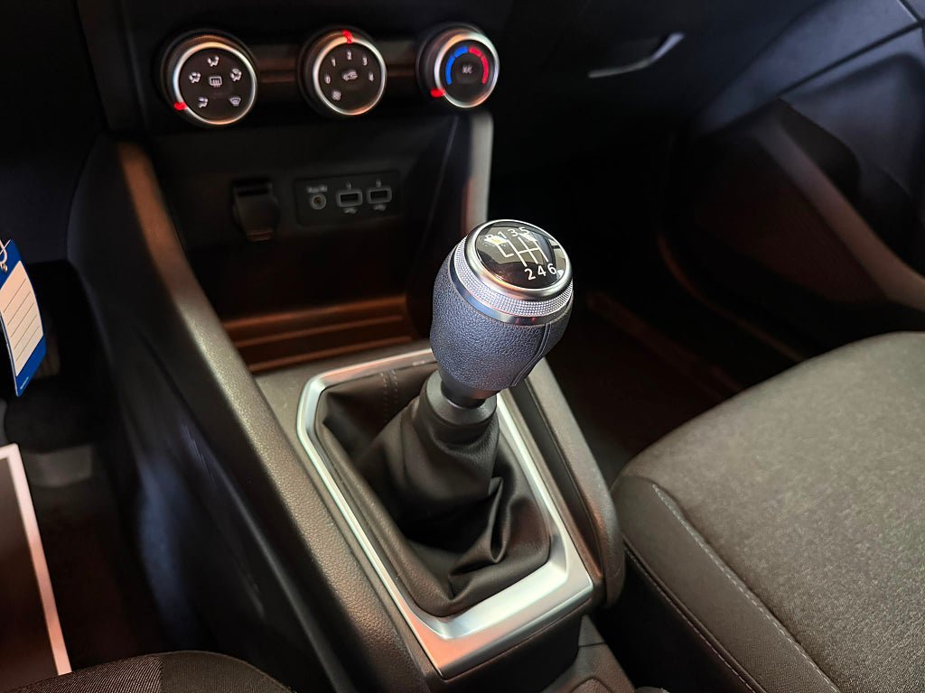 Vehicle Image 20