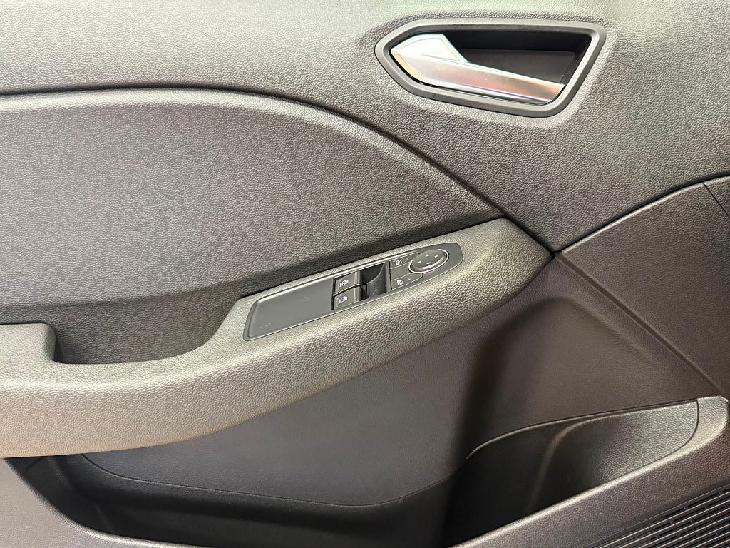 Vehicle Image 24