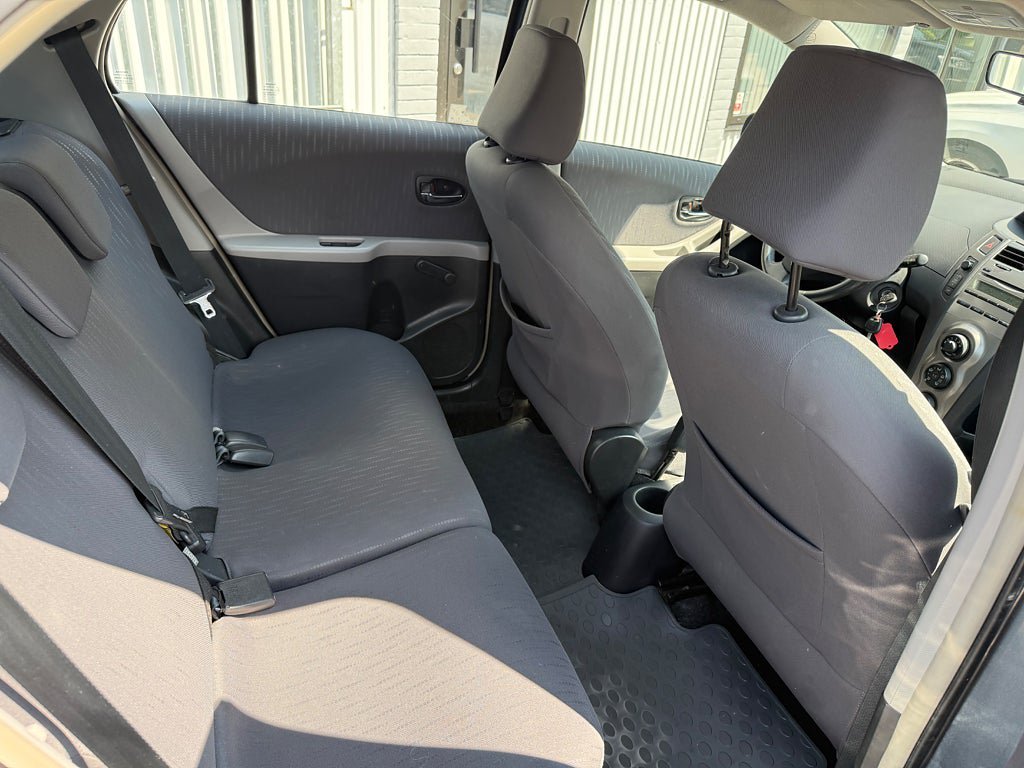 Vehicle Image 8