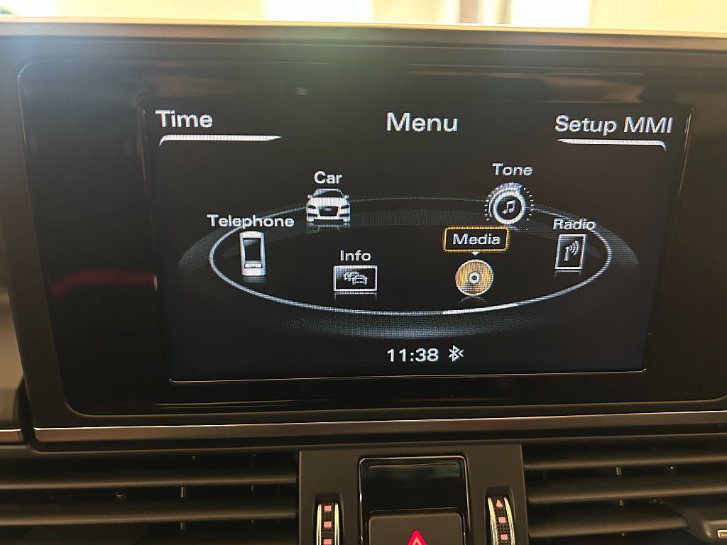 Vehicle Image 17