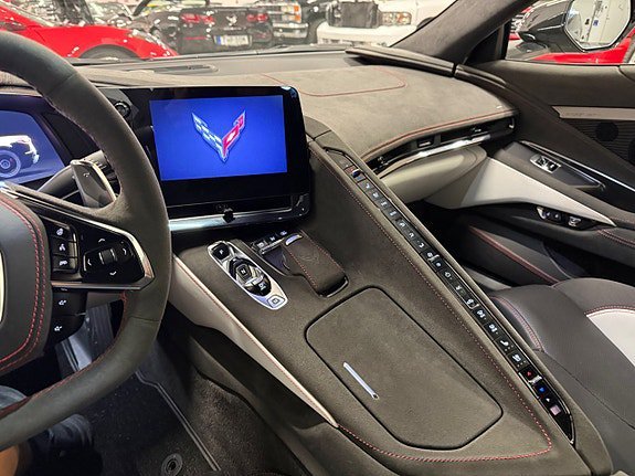 Vehicle Image 30