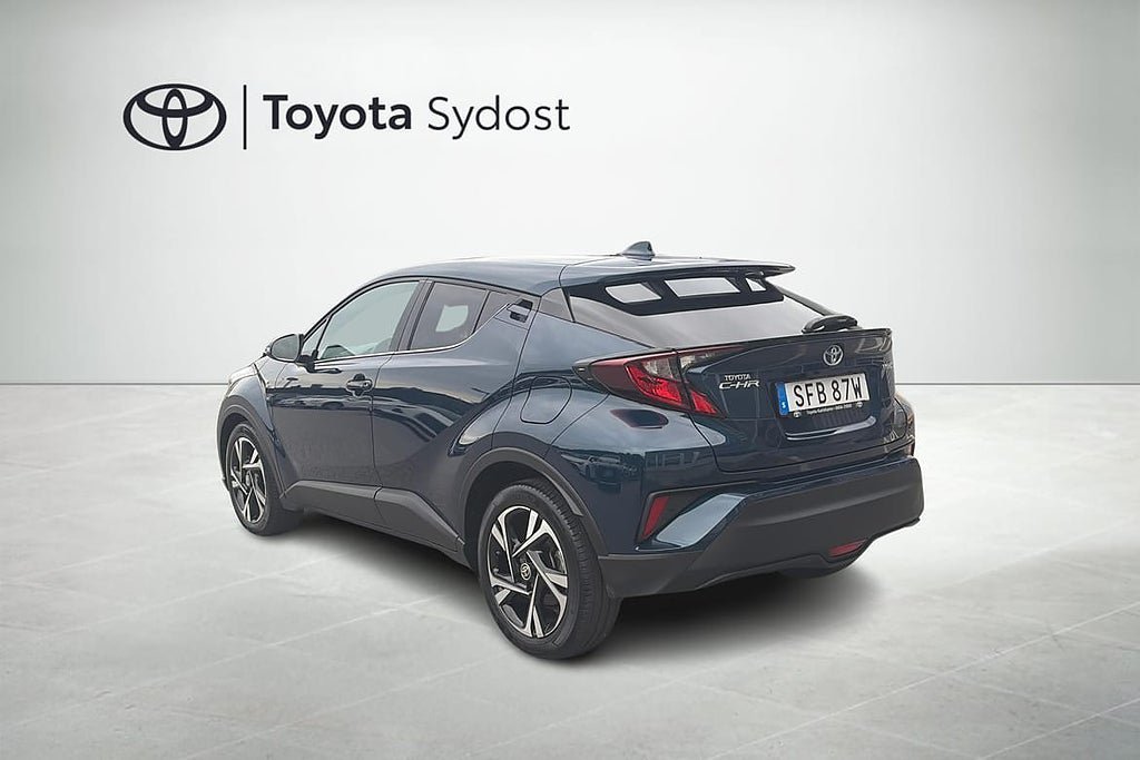 Vehicle Image 13