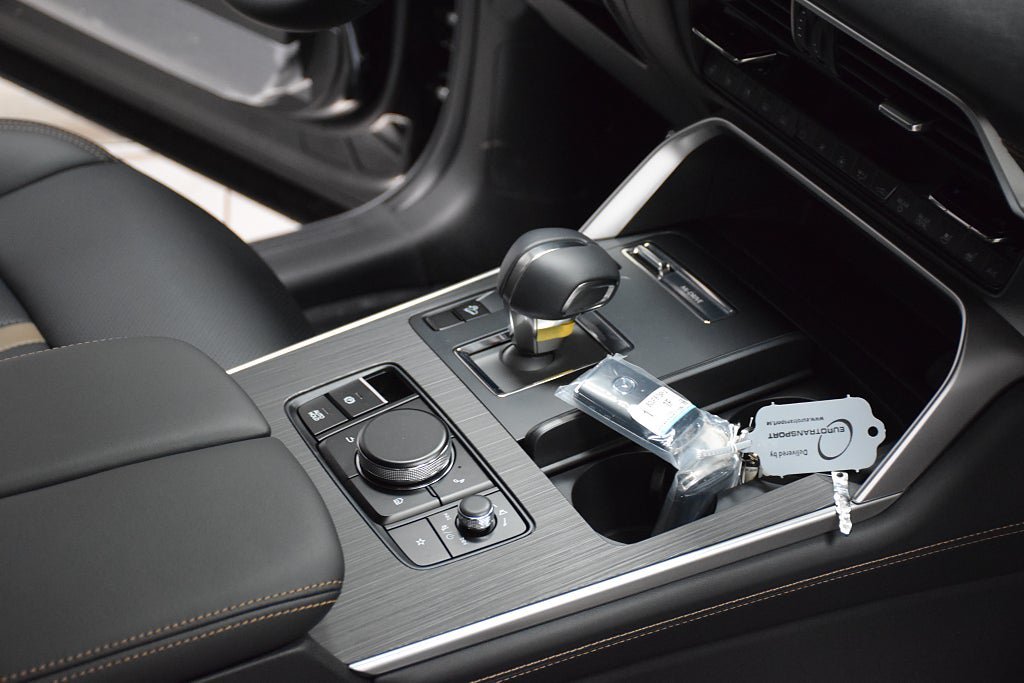 Vehicle Image 23