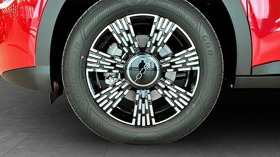 Vehicle Image 9