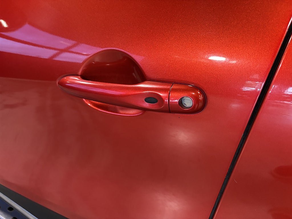 Vehicle Image 17
