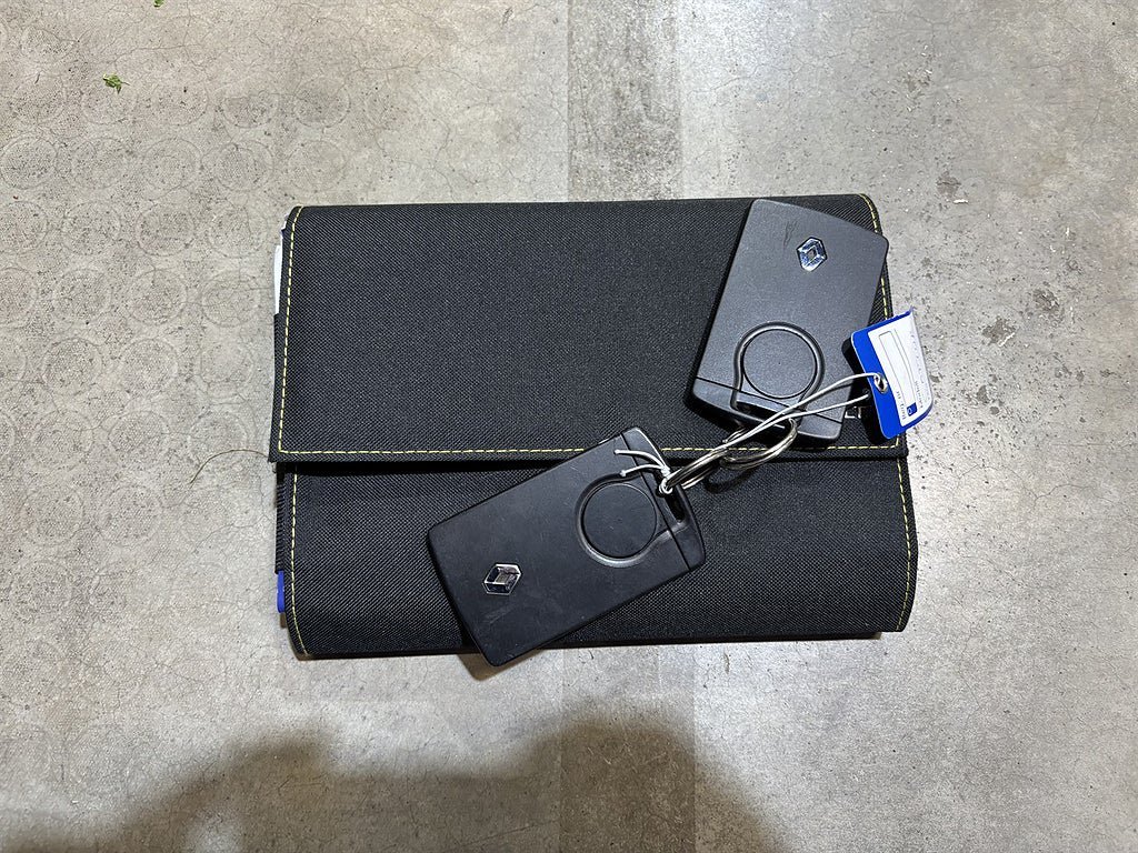 Vehicle Image 21