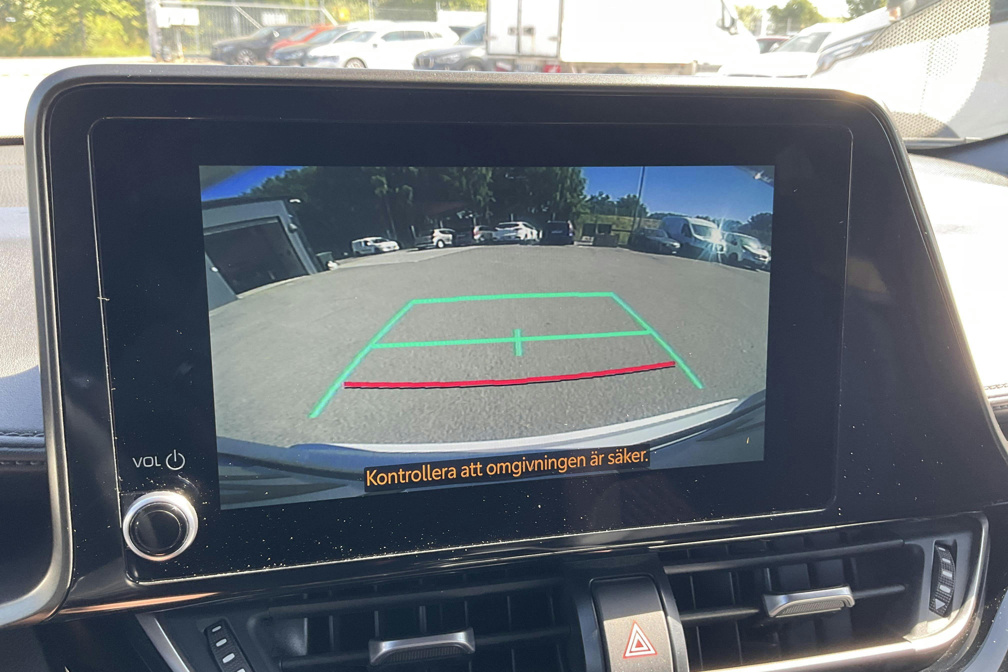 Vehicle Image 11