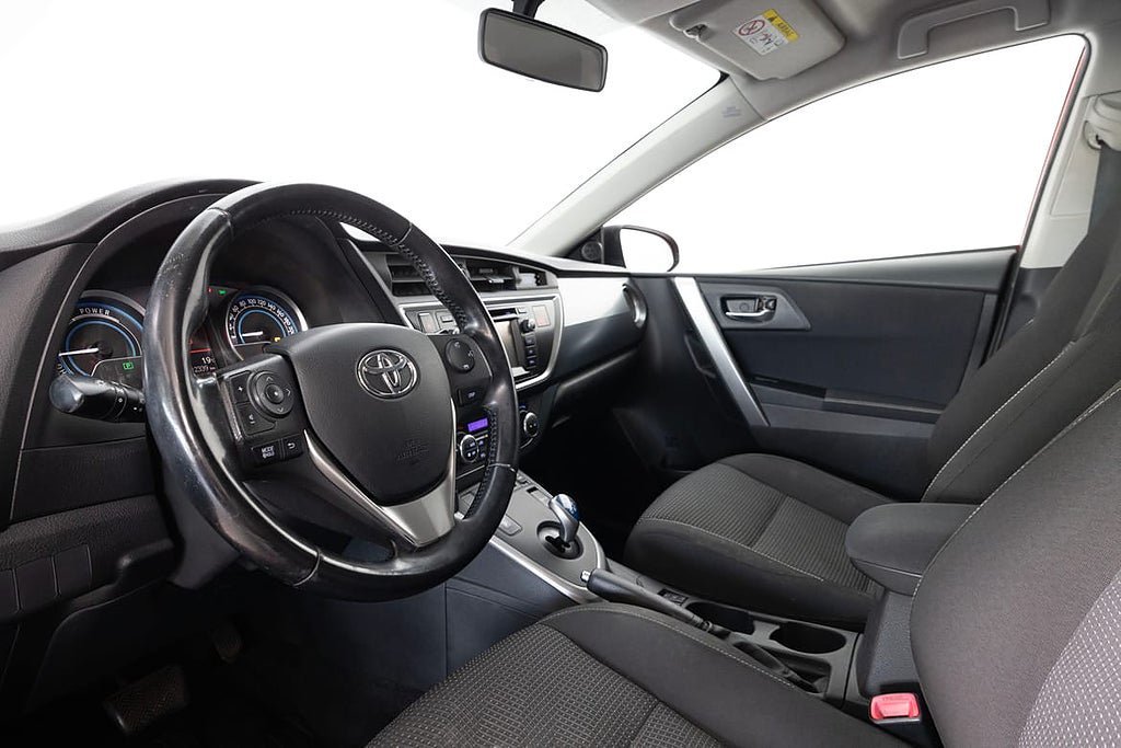 Vehicle Image 16