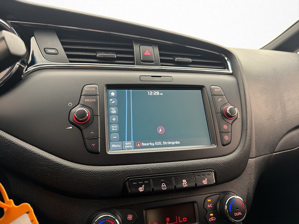 Vehicle Image 17