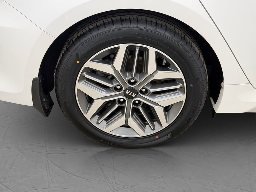 Vehicle Image 36