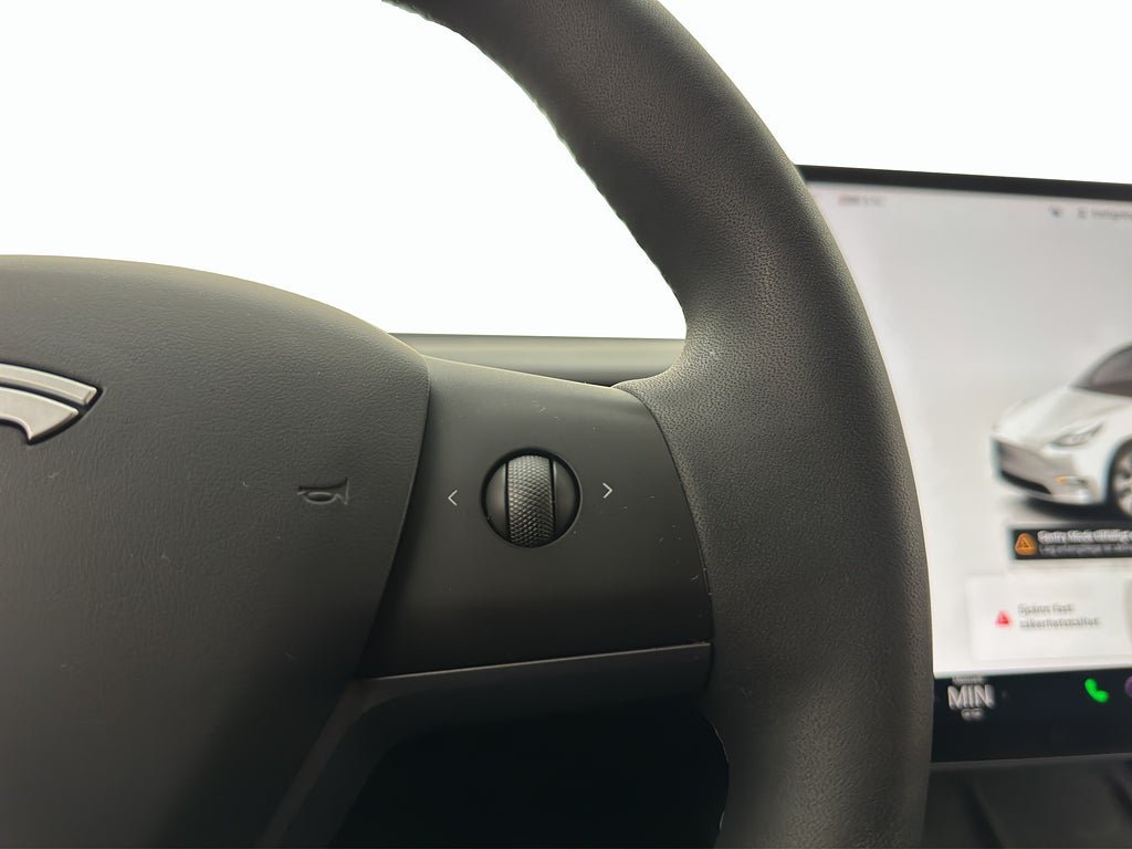 Vehicle Image 28