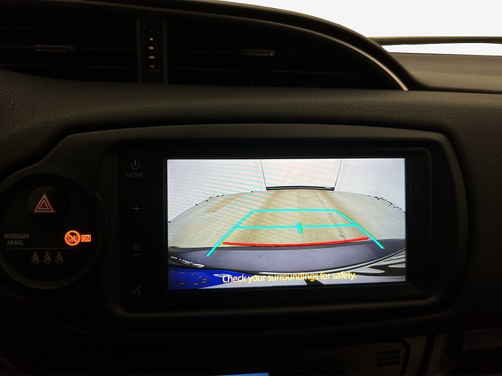 Vehicle Image 19