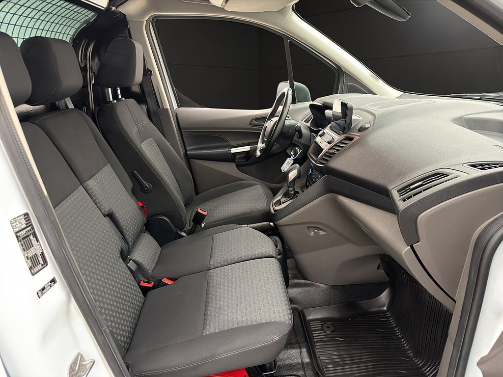 Vehicle Image 26