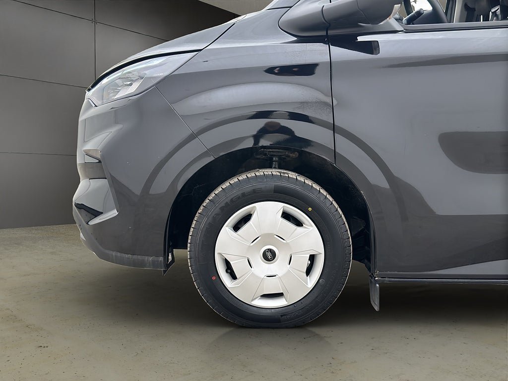 Vehicle Image 27