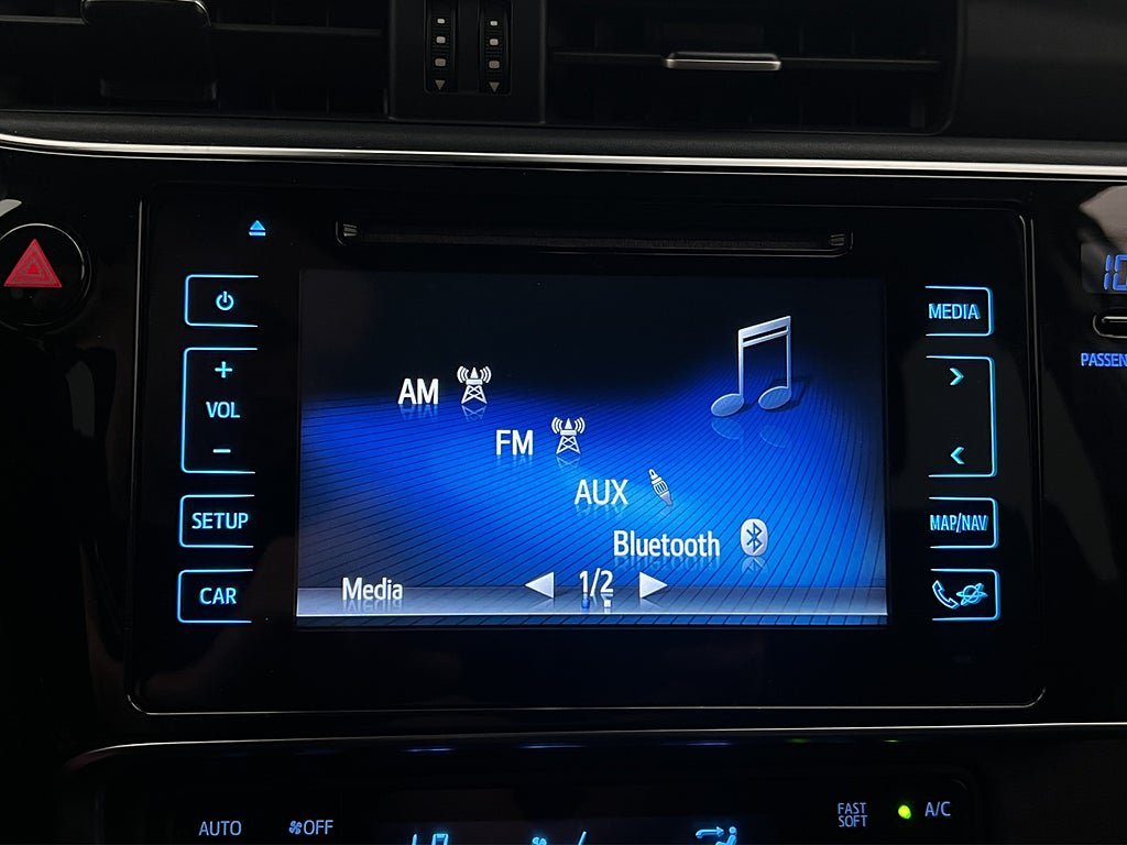 Vehicle Image 18