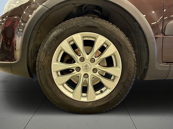 Vehicle Image 14