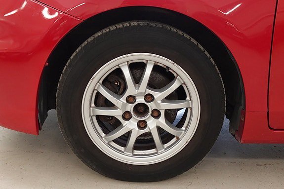 Vehicle Image 16