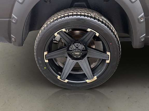 Vehicle Image 33