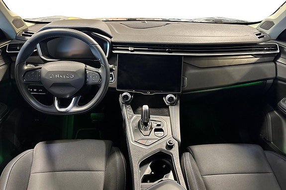 Vehicle Image 14
