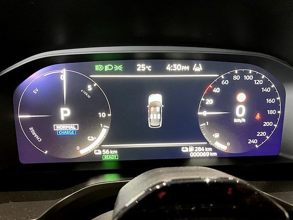 Vehicle Image 13