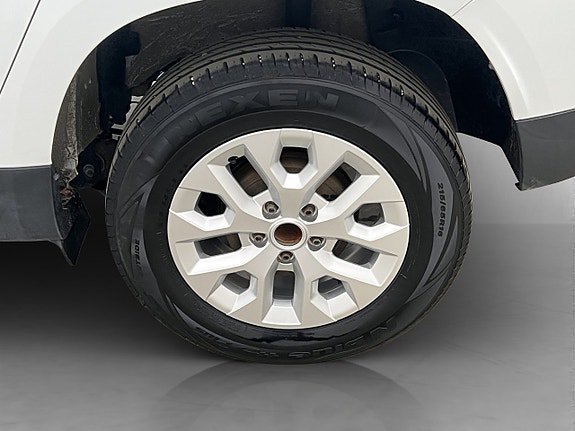 Vehicle Image 22