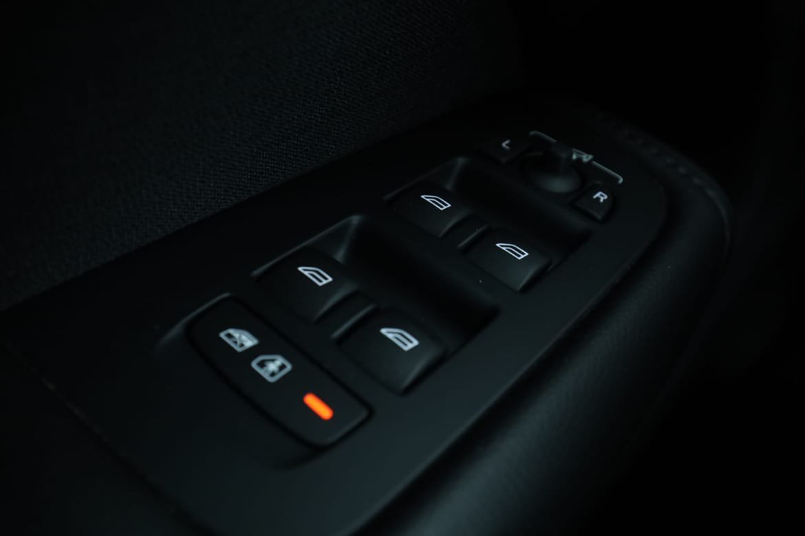 Vehicle Image 28