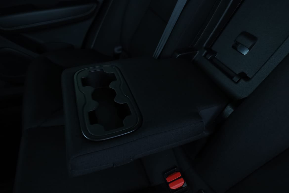 Vehicle Image 32