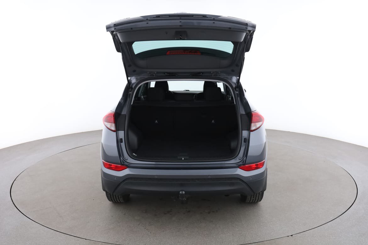 Vehicle Image 17